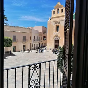 https://le-case-in-piazza.sicilyhotelsitaly.net
